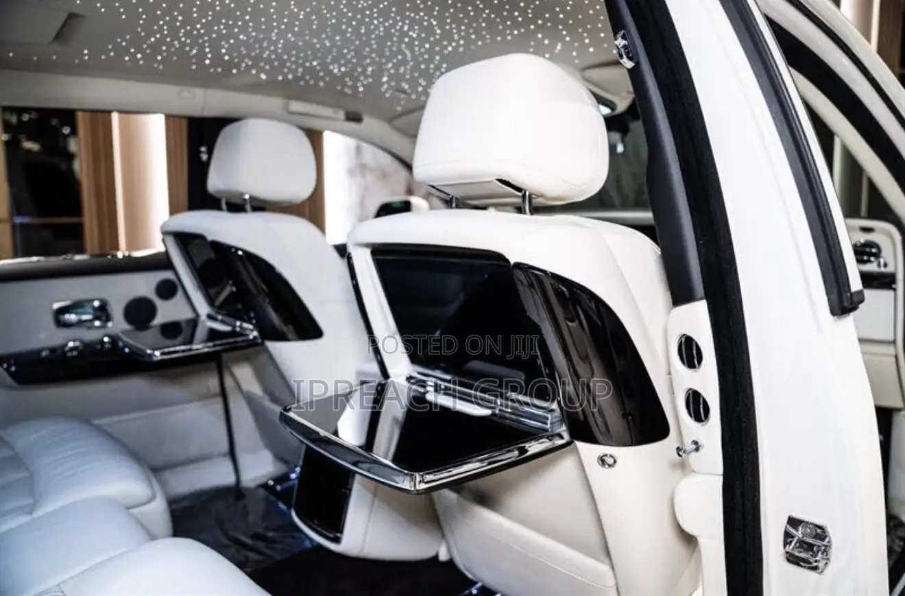 Rolls-Royce Phantom 2026 White