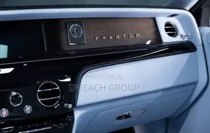Rolls-Royce Phantom 2026 Black
