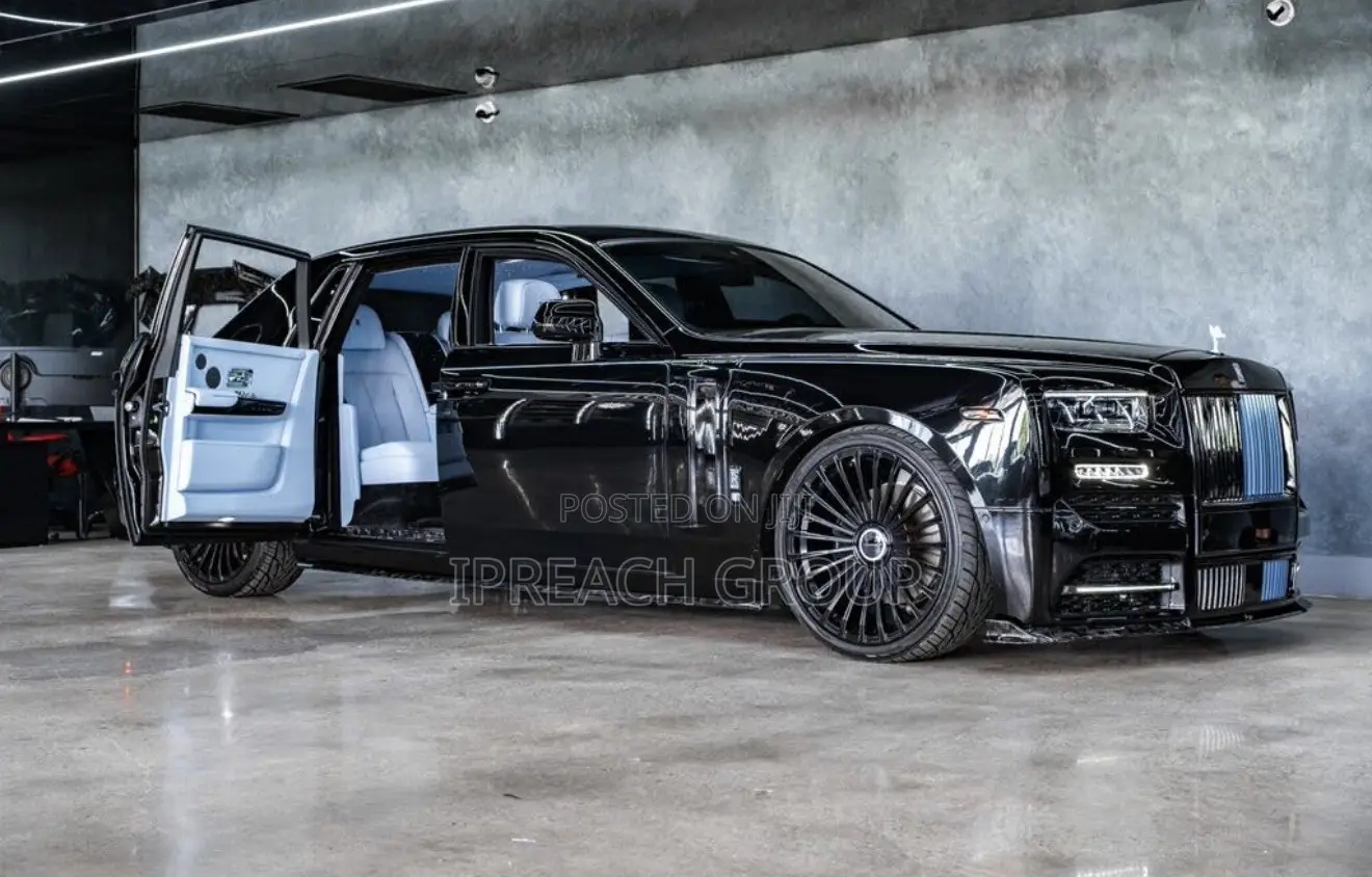 Rolls-Royce Phantom 2026 Black
