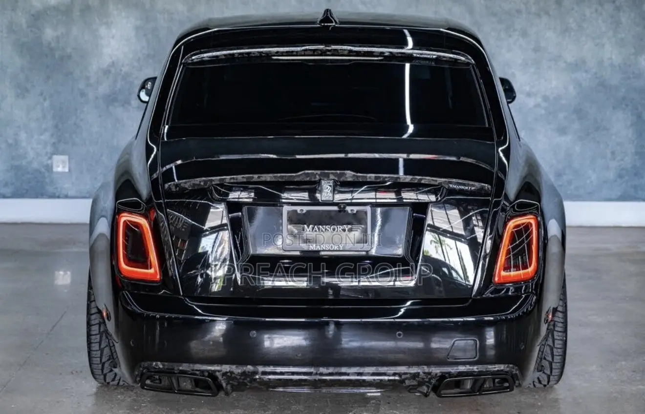 Rolls-Royce Phantom 2026 Black