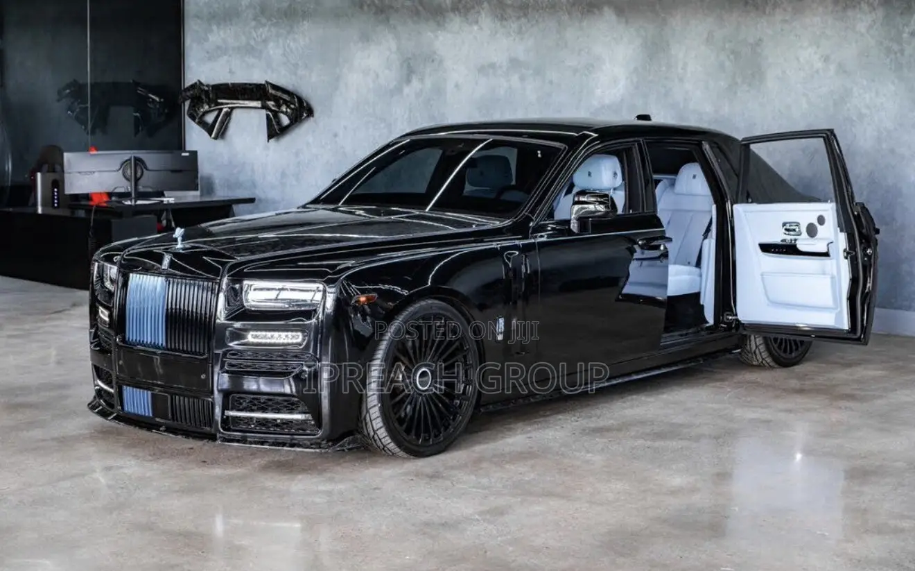 Rolls-Royce Phantom 2026 Black