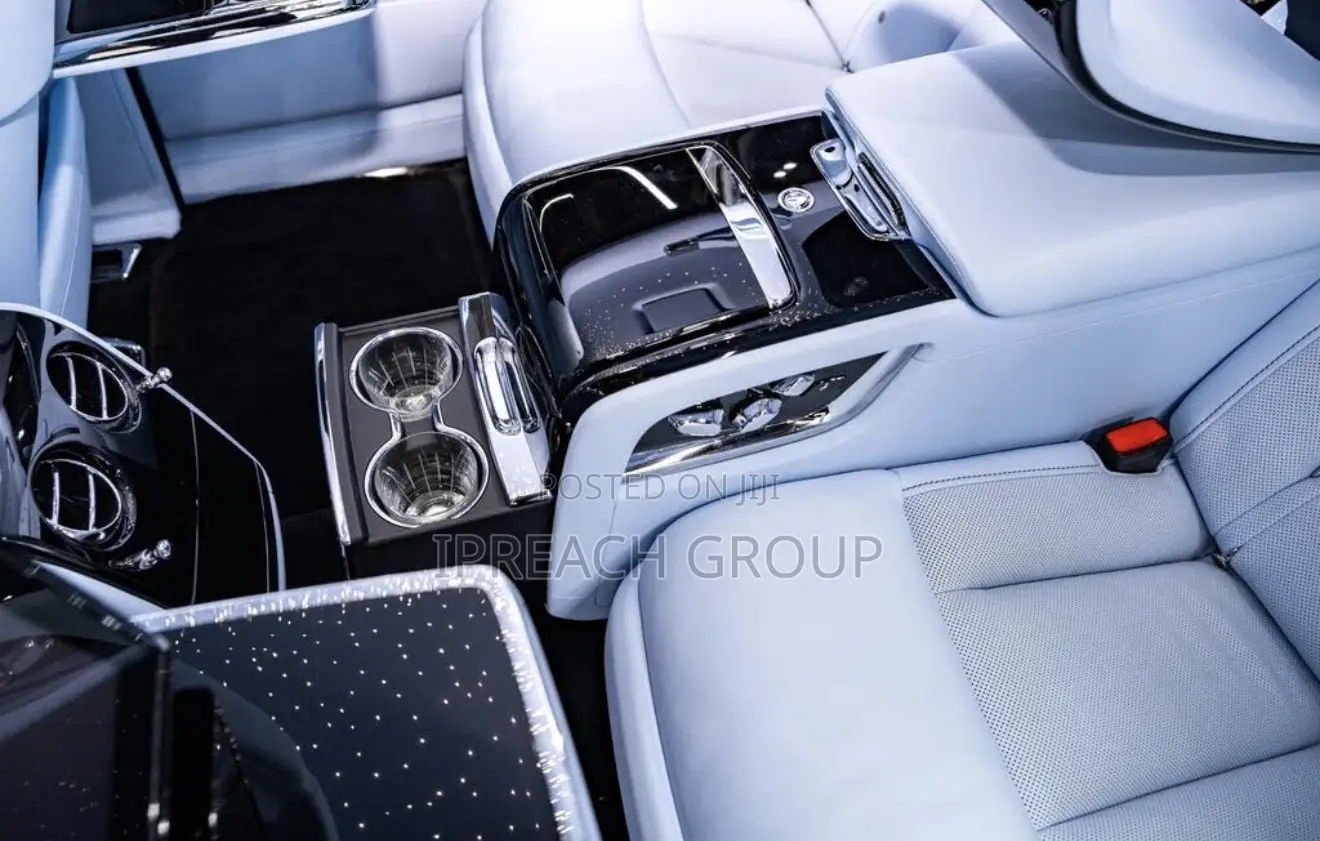 Rolls-Royce Phantom 2026 Black