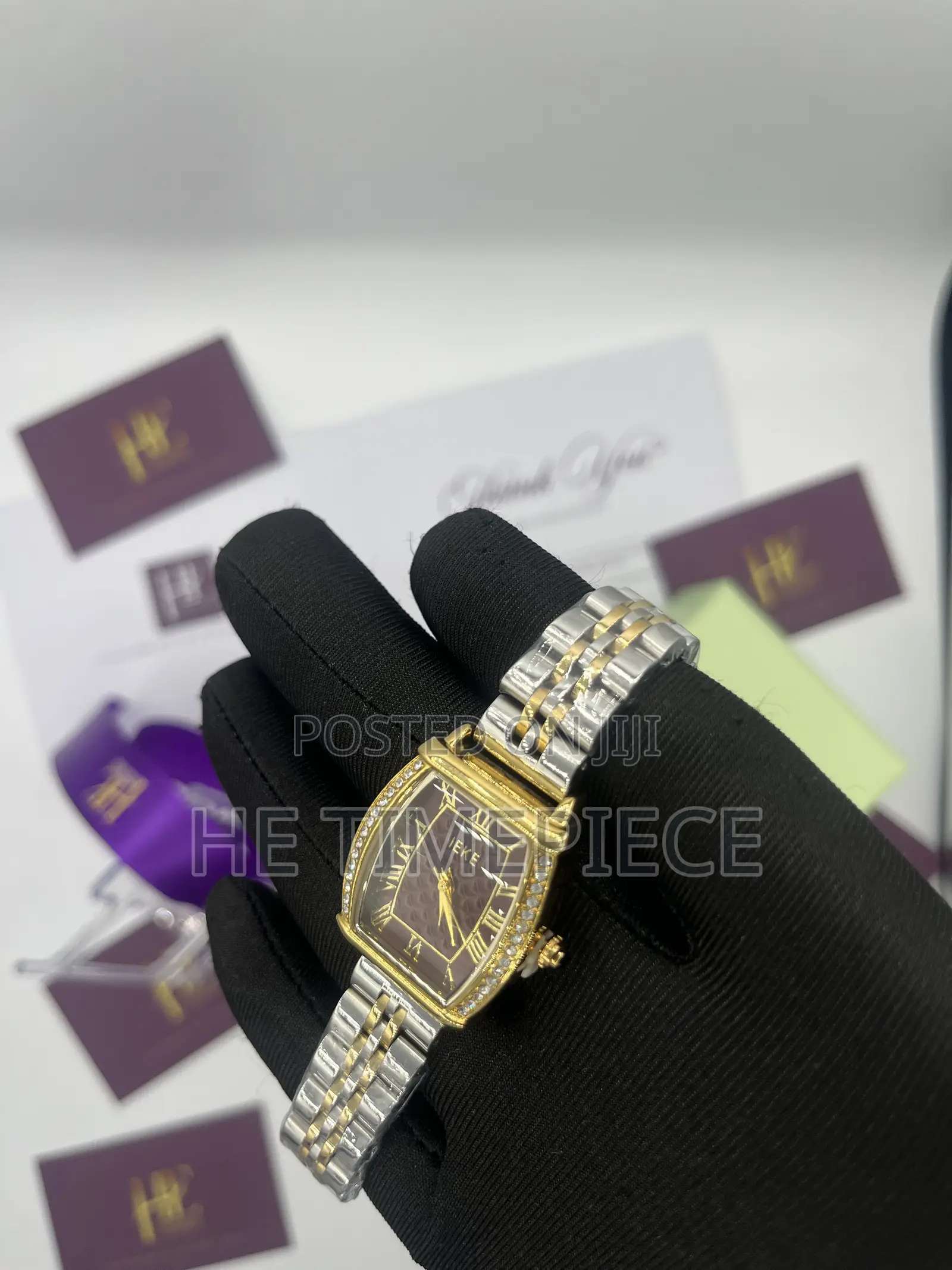 IEKE Women’s Luxury Two-Tone Quartz Watch
