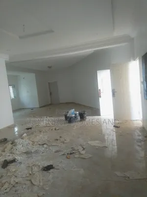 3bdrm Block of Flats in Jedo Road, Sabon Lugbe for rent