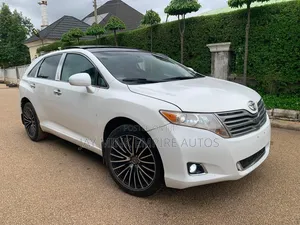 Toyota Venza 2010 White