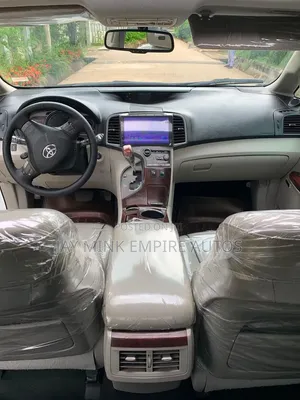 Toyota Venza 2010 White
