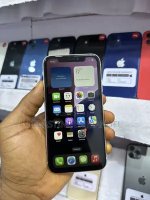 Apple iPhone XR 64 GB White