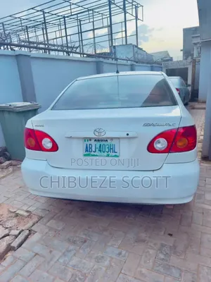 Toyota Corolla 2005 White