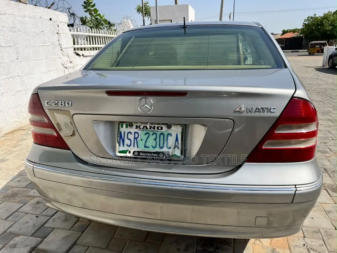 Mercedes-Benz C280 2005 Silver