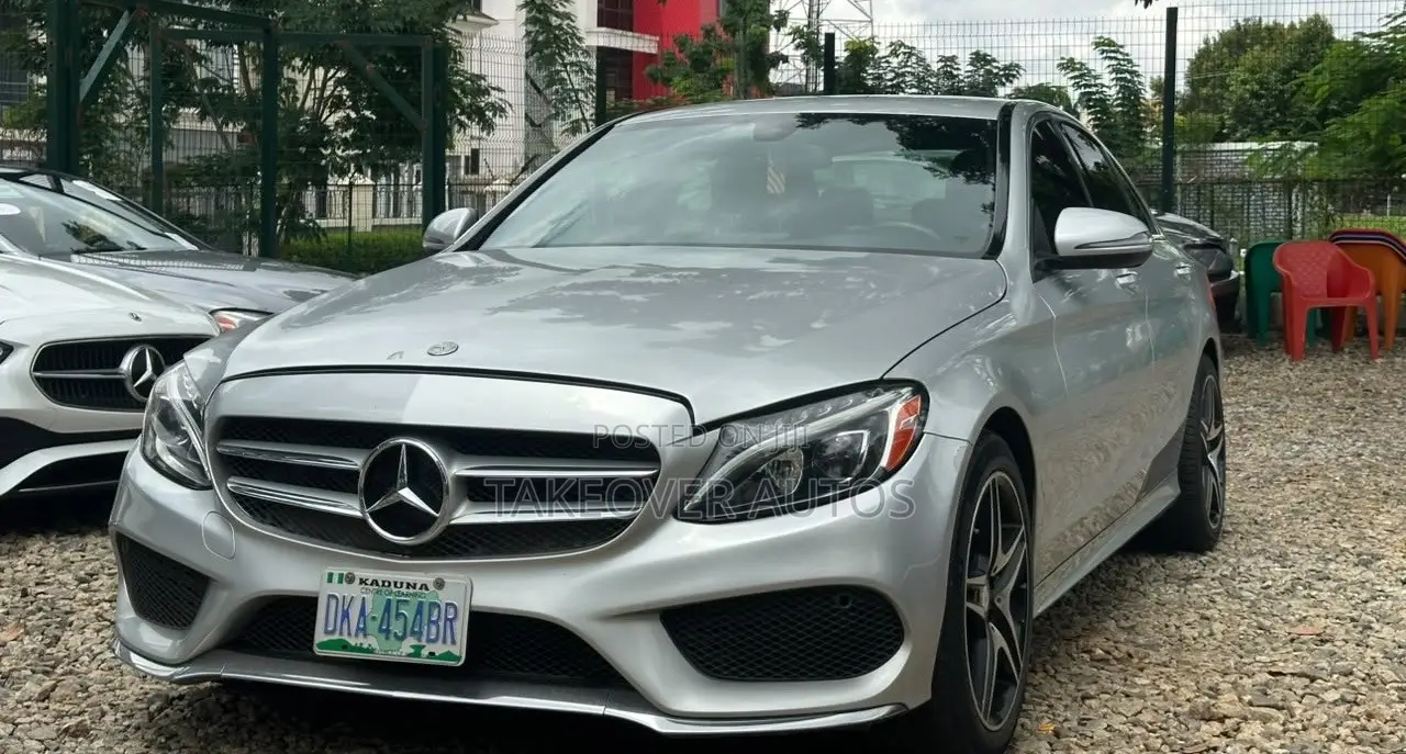 Mercedes-Benz C300 2015 Silver