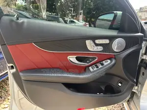 Mercedes-Benz C300 2015 Silver