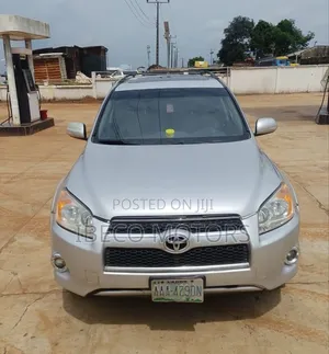 Toyota RAV4 2.5 Limited 4x4 2010 Silver