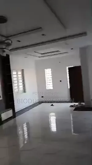 5bdrm Duplex in Iseri Olofin for sale