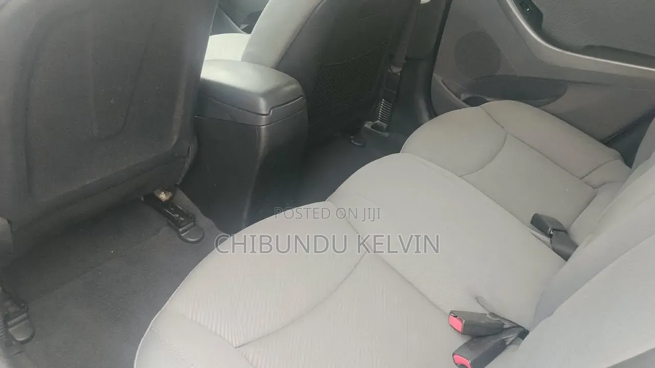Hyundai Elantra 2013 Silver