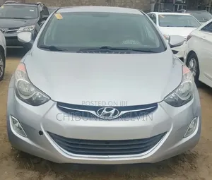 Hyundai Elantra 2013 Silver
