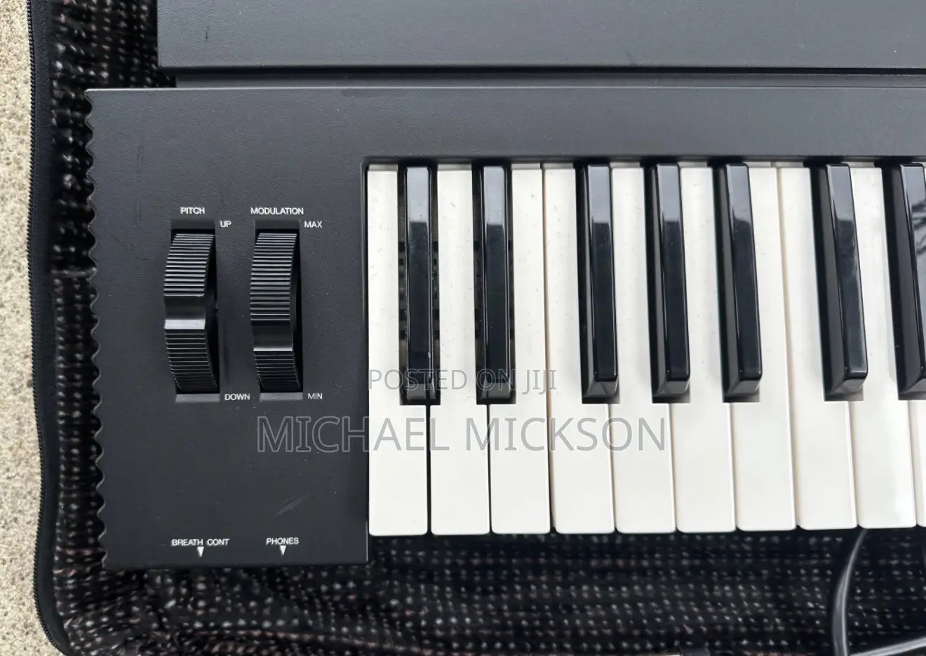 Yamaha YS200 Digital Synthesizer