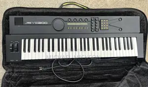 Yamaha YS200 Digital Synthesizer
