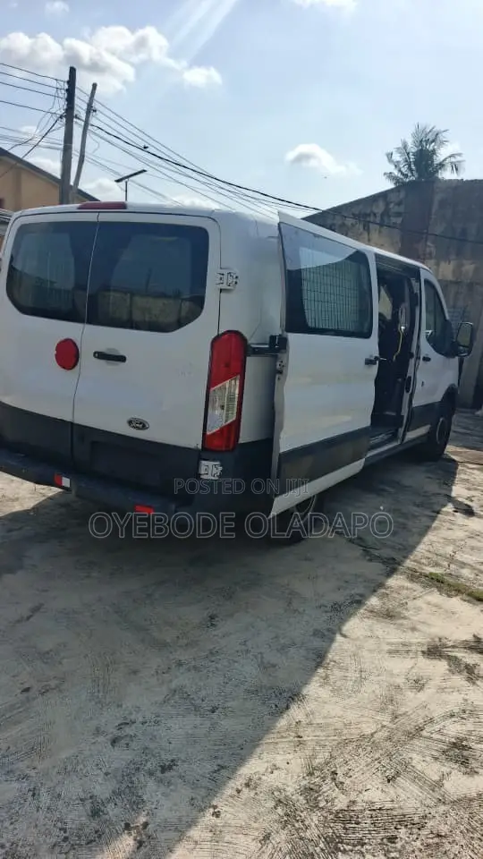 Ford Transit 2016 White