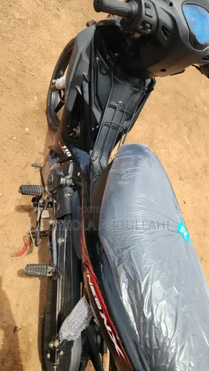 TVS Neo NX 2025 Black