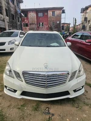 Mercedes-Benz E350 2012 Blue