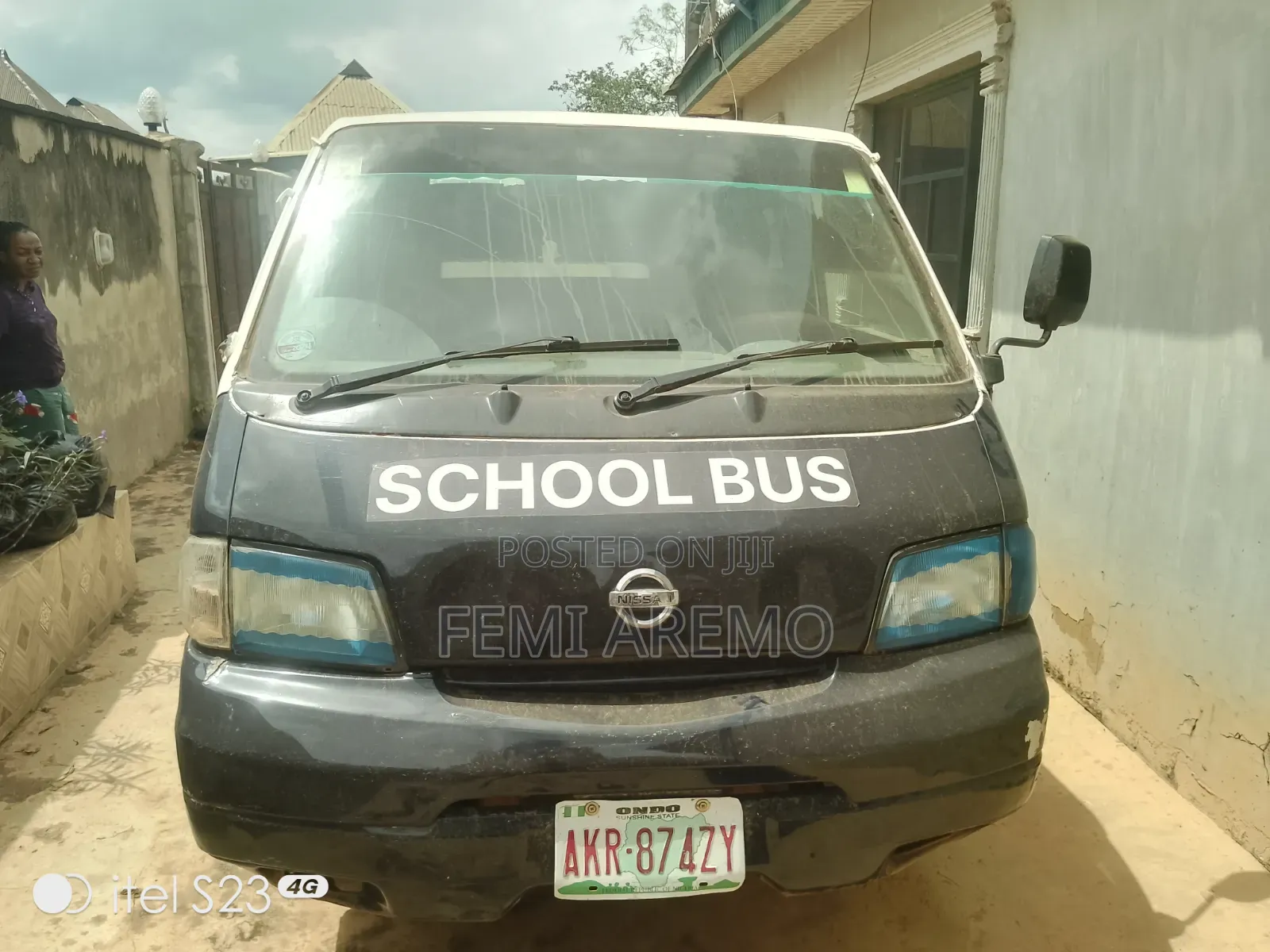Nissan Vanette 2004 Blue