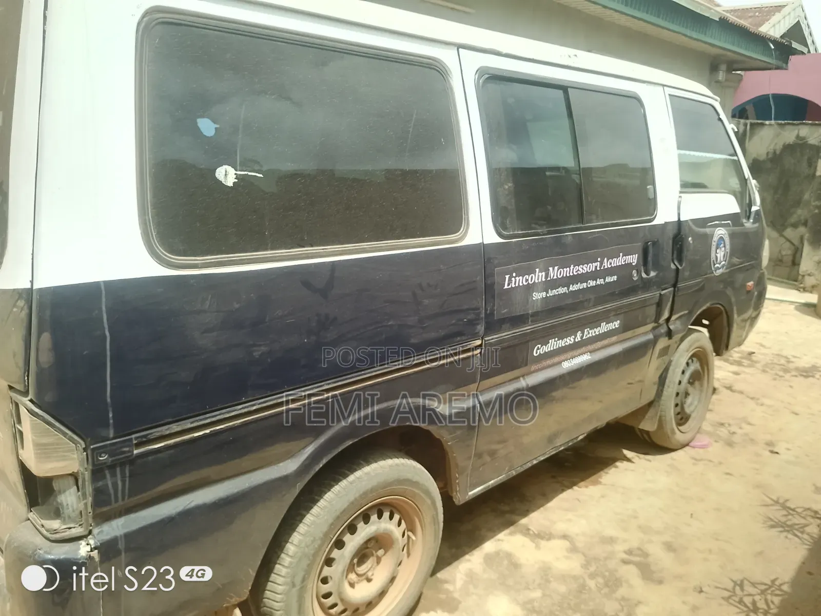 Nissan Vanette 2004 Blue