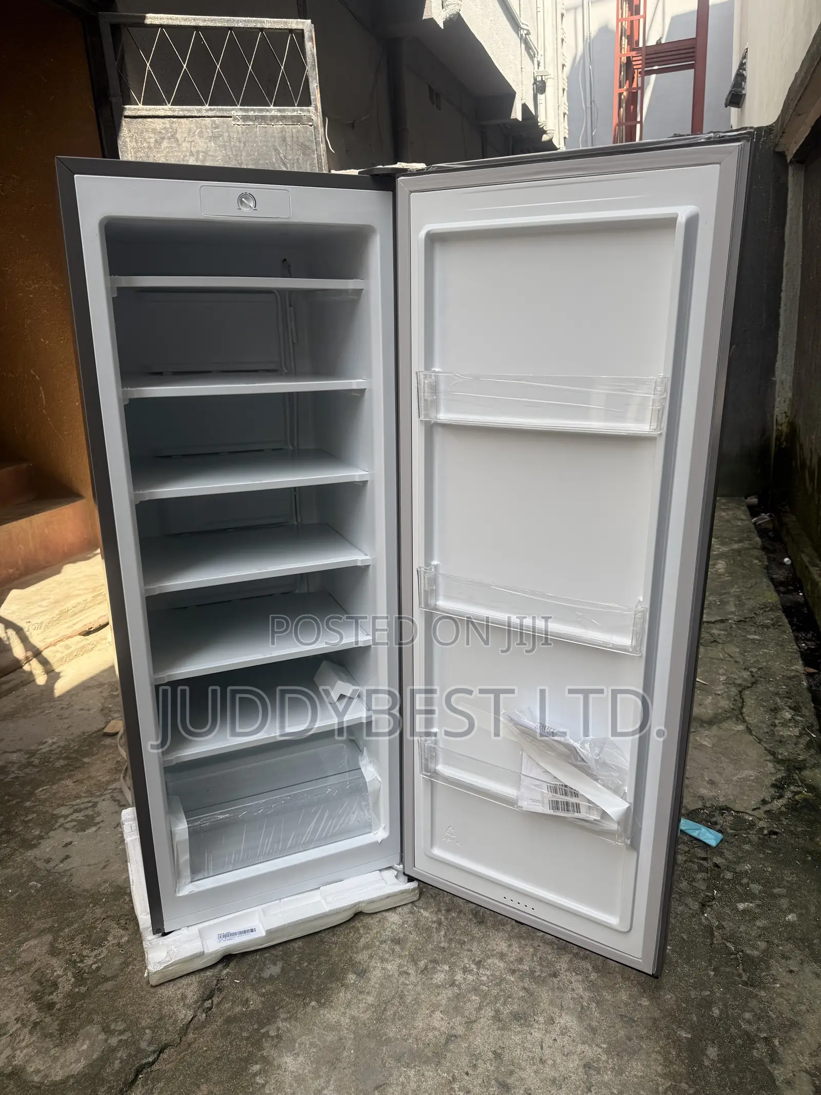 Hisense Standing Freezer 190L 189DR