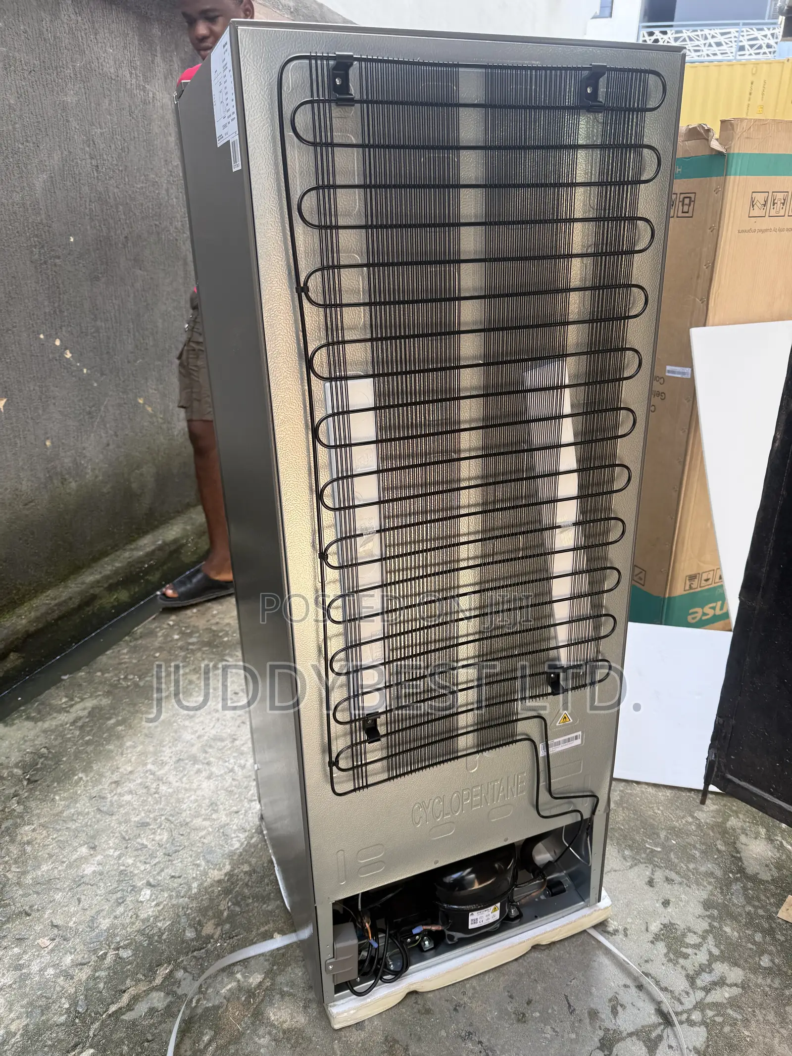 Hisense Standing Freezer 190L 189DR