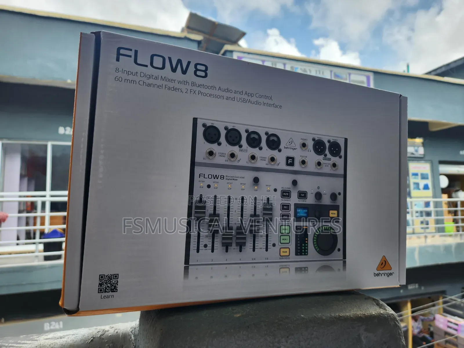 Behringer FLOW8 Digital Console