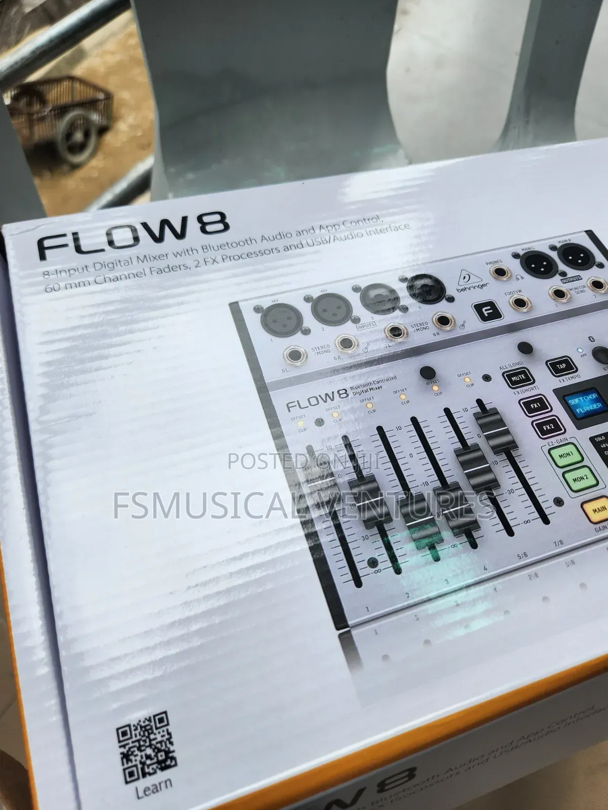 Behringer FLOW8 Digital Console