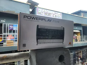 Behringer P16-M Powerplay 16-Channel Digital Personal Console