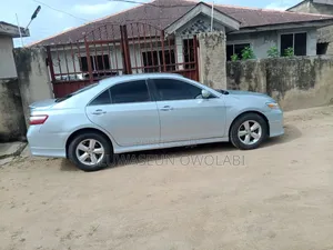 Toyota Camry 2.4 SE Automatic 2008 Blue