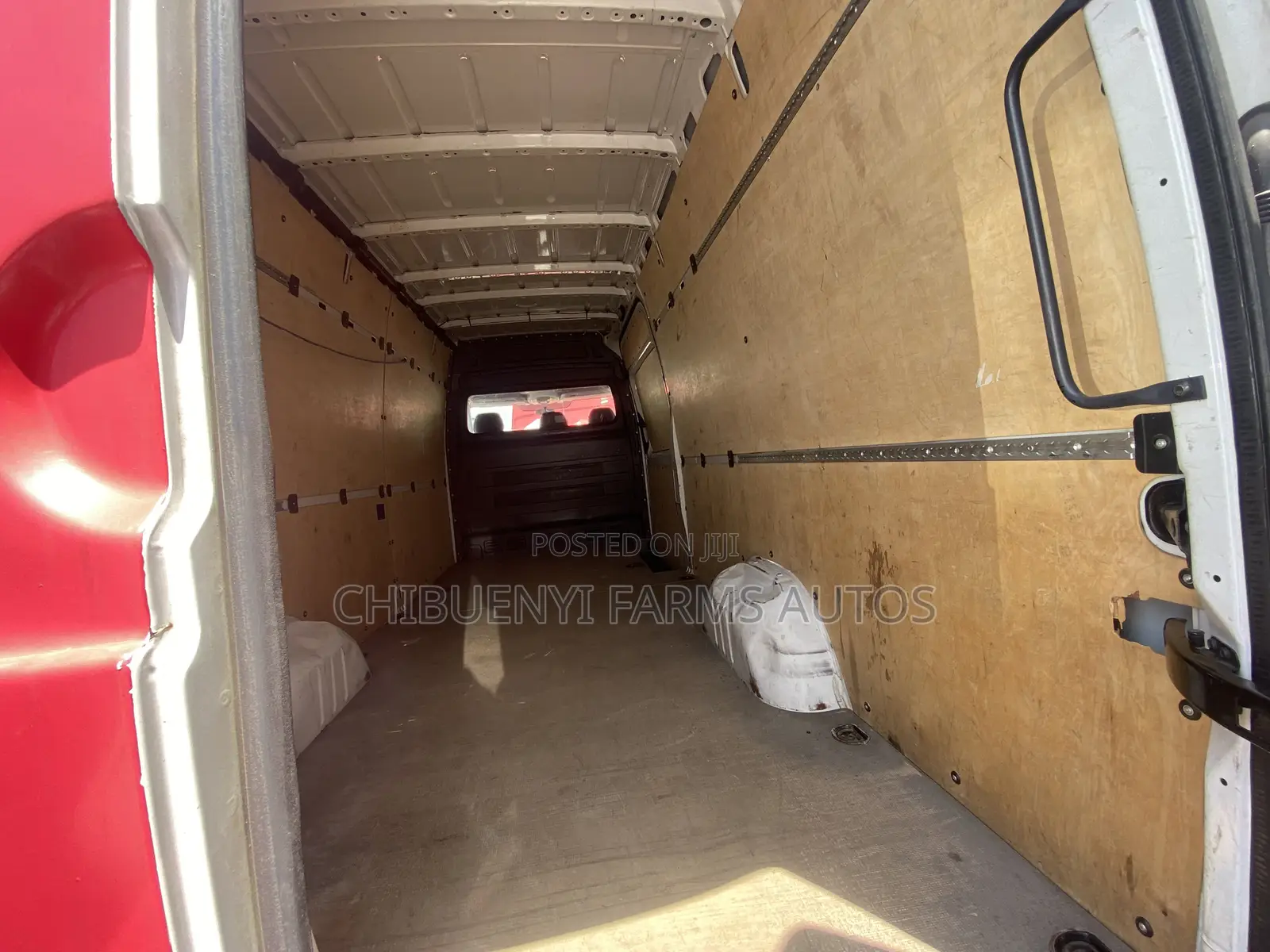 Mercedes-Benz Sprinter 2018 Red