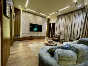 Luxe 4 Bedroom Shortlet