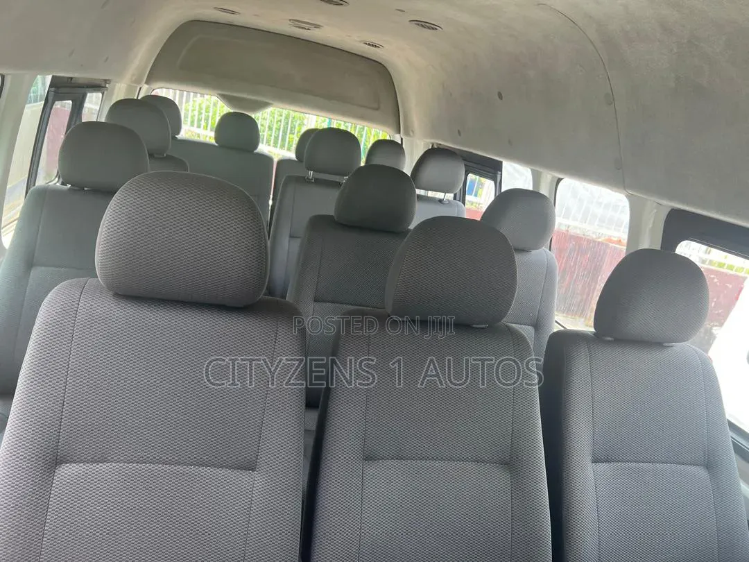 Toyota HiAce 2008 White