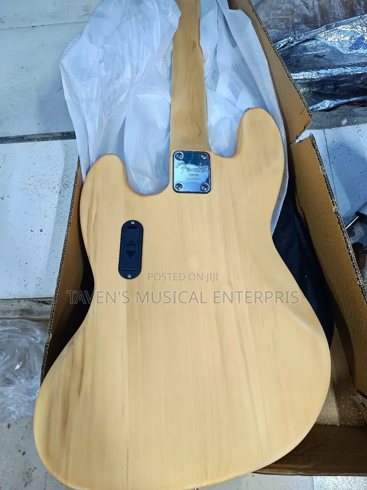 Fender Squier Standard 5-String Active Jazz Bass Electric Guitar