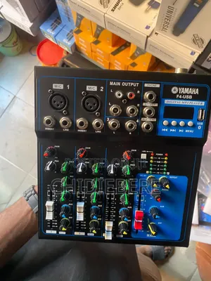 F4 Yamaha Mixer