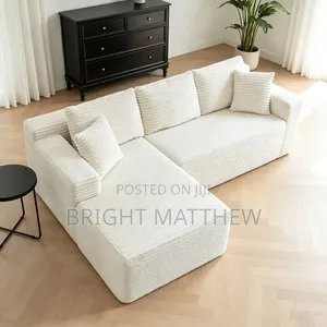 Modern Reversible L-Shaped Sofa With Adjustable Chaise