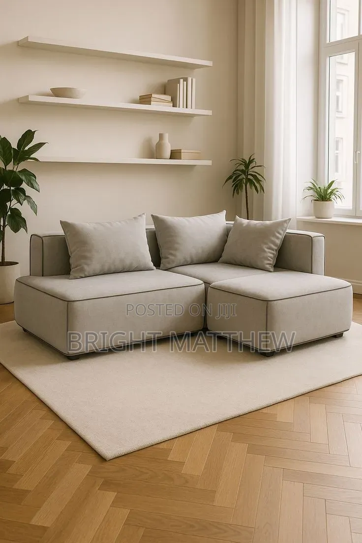 Modern Reversible L-Shaped Sofa With Adjustable Chaise