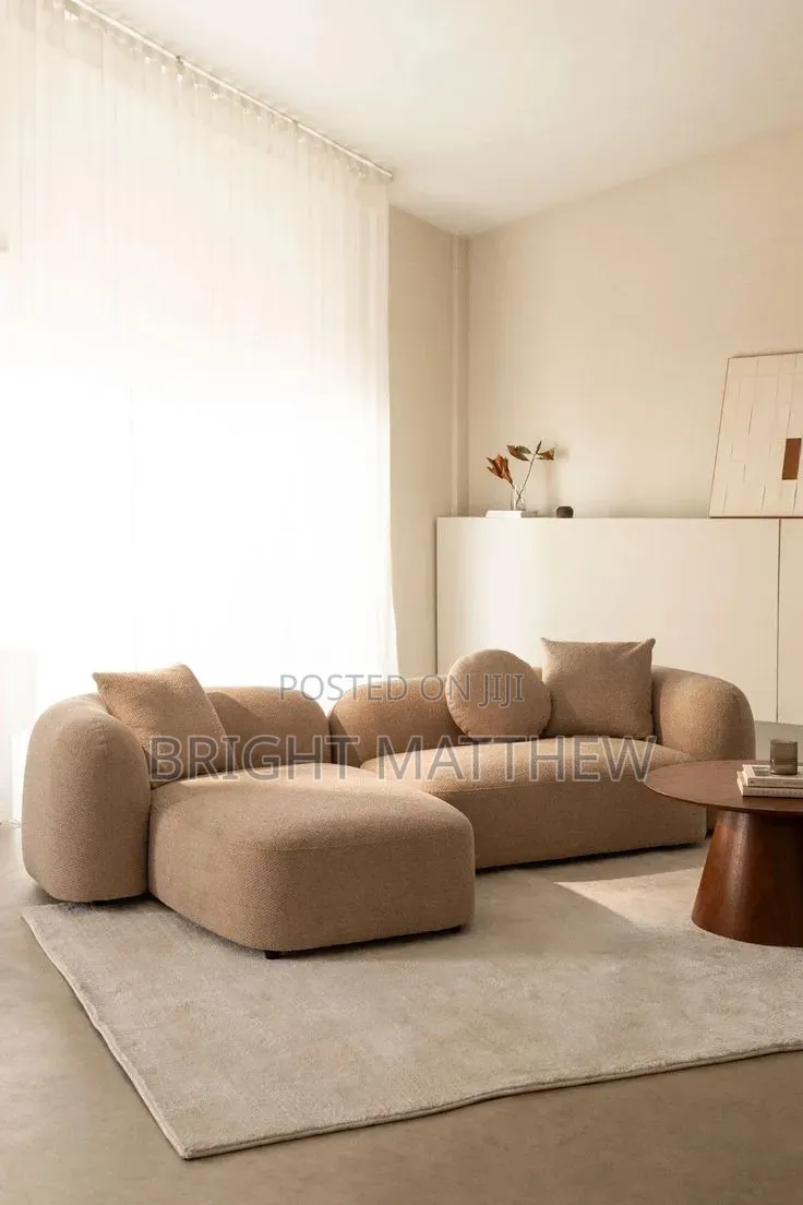 Modern Reversible L-Shaped Sofa With Adjustable Chaise