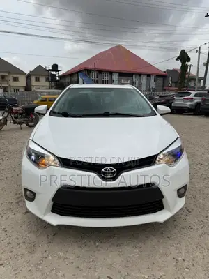 Toyota Corolla 2016 White