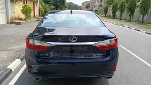 Lexus ES 2018 Blue