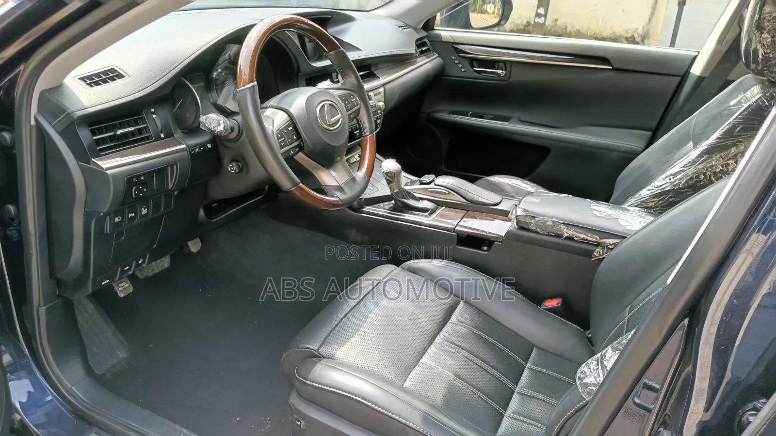 Lexus ES 2018 Blue
