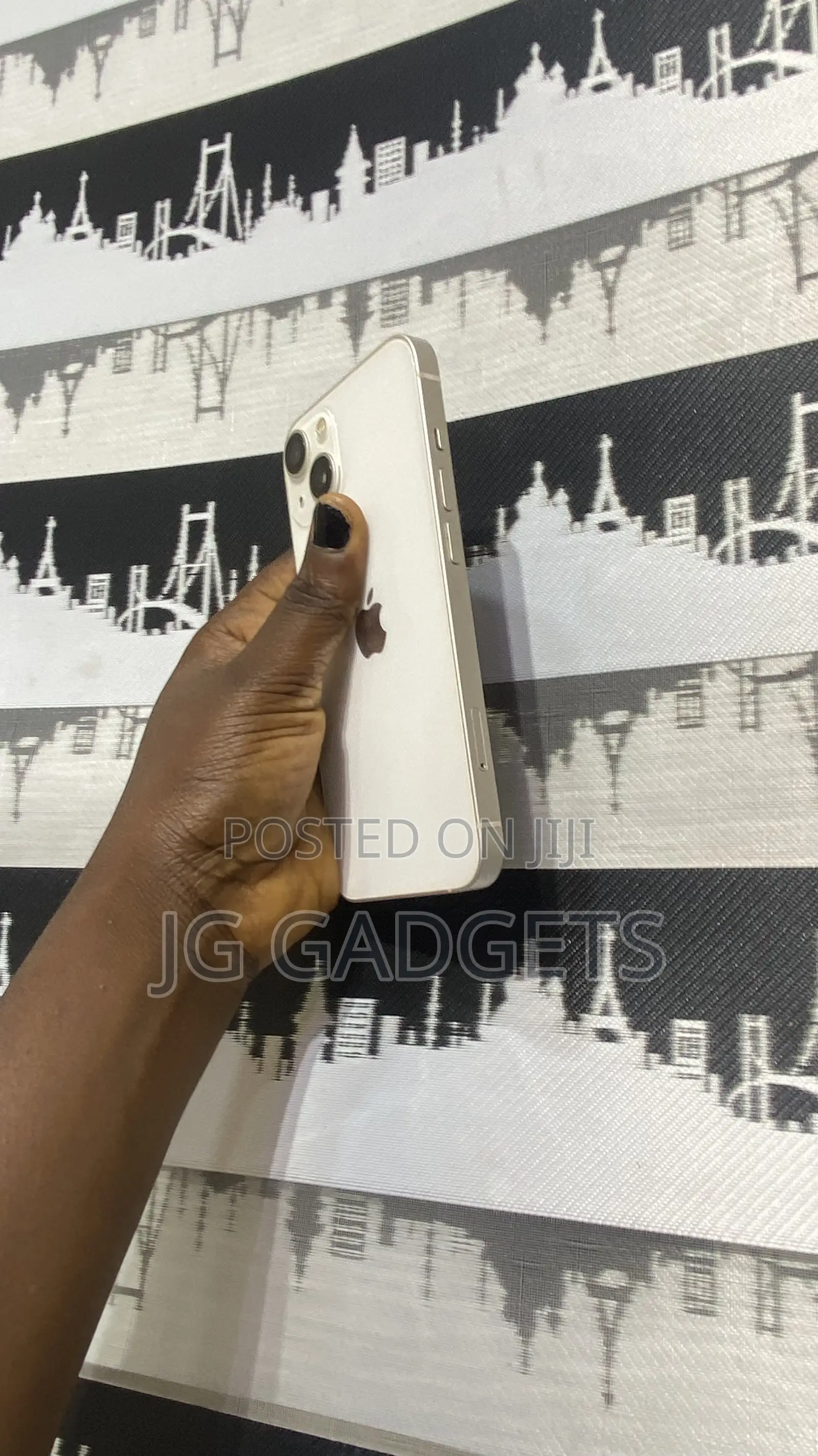 Apple iPhone 13 128 GB White