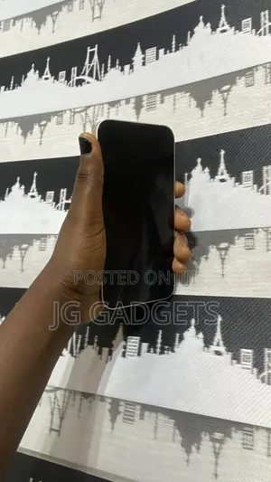 Apple iPhone 13 128 GB White