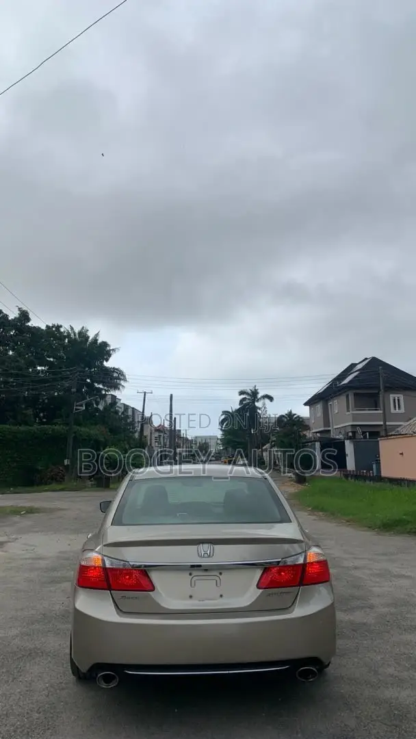 Honda Accord 2013 Gold