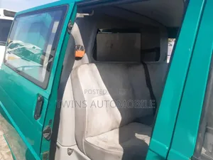 Volkswagen Transporter 2002 Green