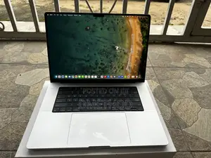 Laptop Apple MacBook Pro 2024 M4 Max 36GB Apple M4 Max SSD 1T