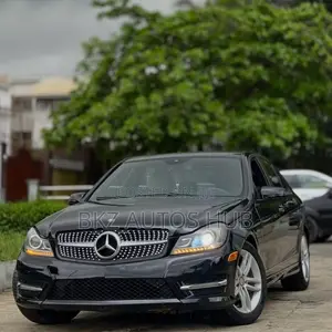 Mercedes-Benz C300 Sport Sedan AWD (3.0L 6cyl 7A) 2008 Black