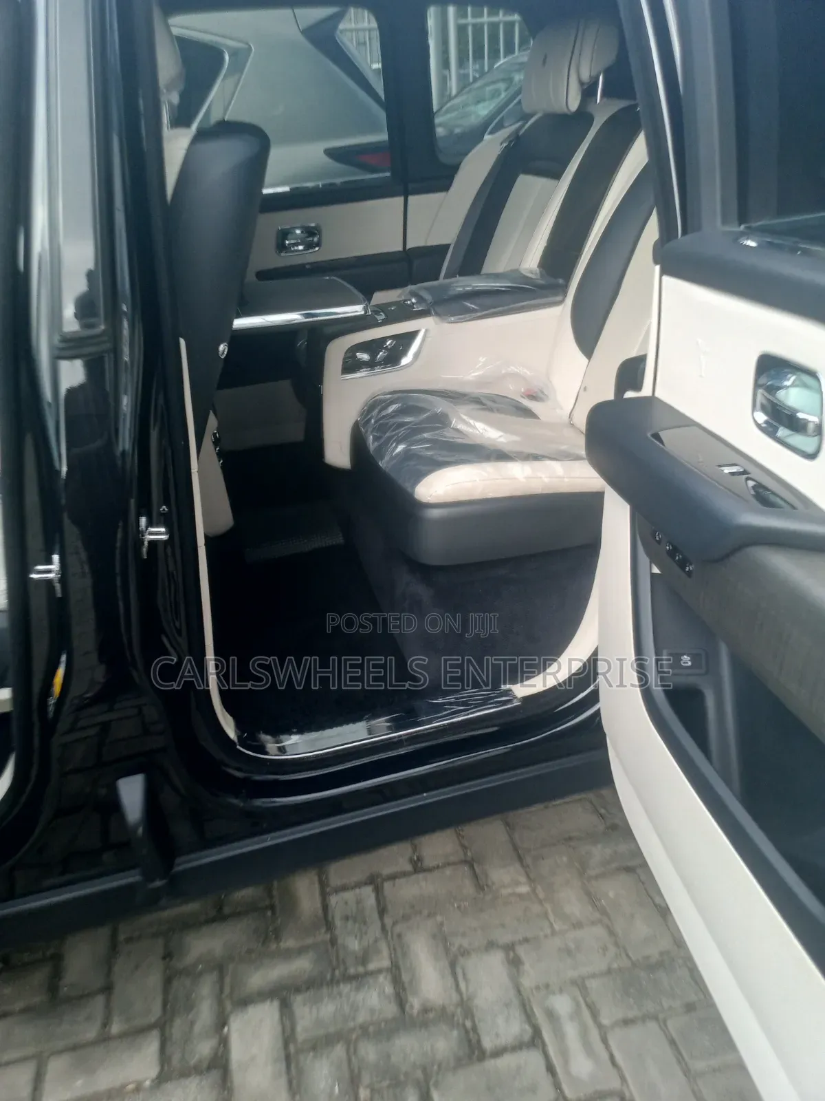Rolls-Royce Cullinan Base 2020 Black